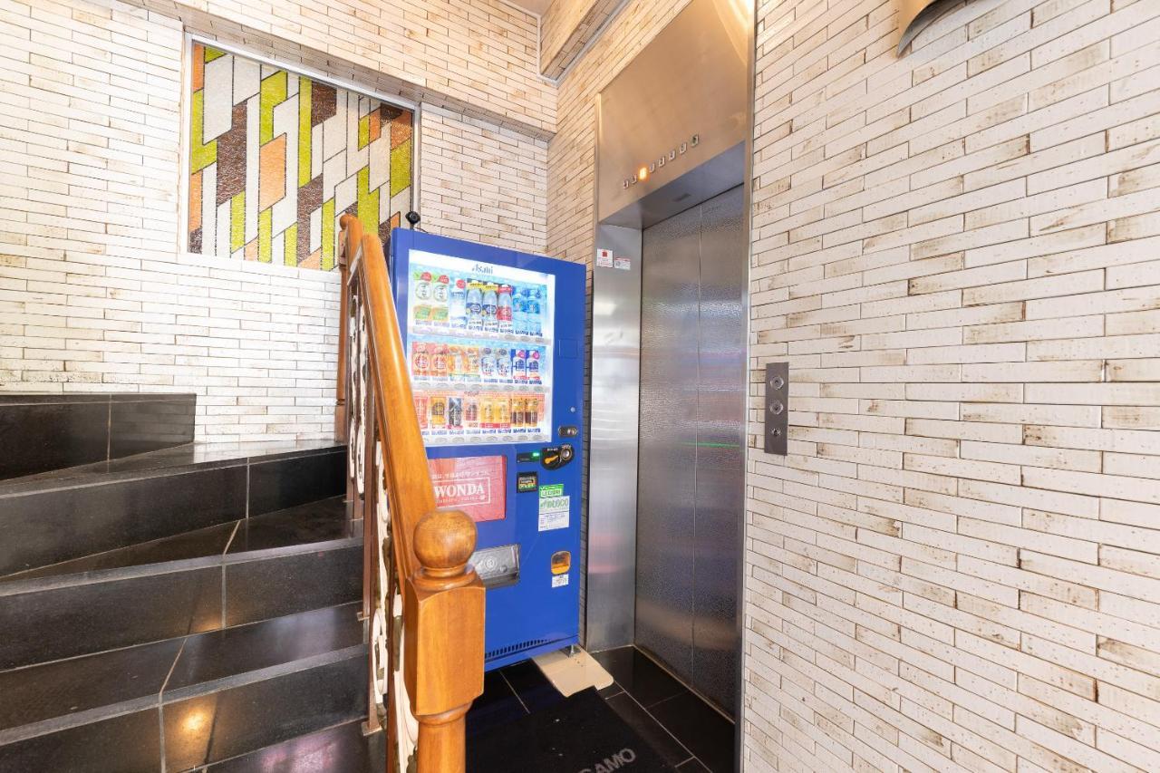 Oyo Hotel Exsaison Sugamo Tōkyō Extérieur photo