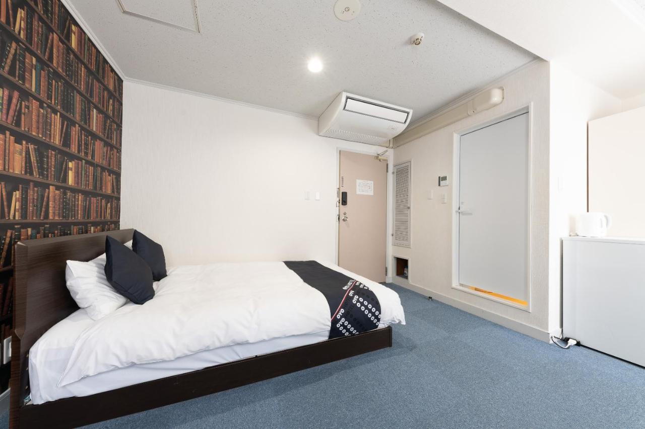 Oyo Hotel Exsaison Sugamo Tōkyō Extérieur photo