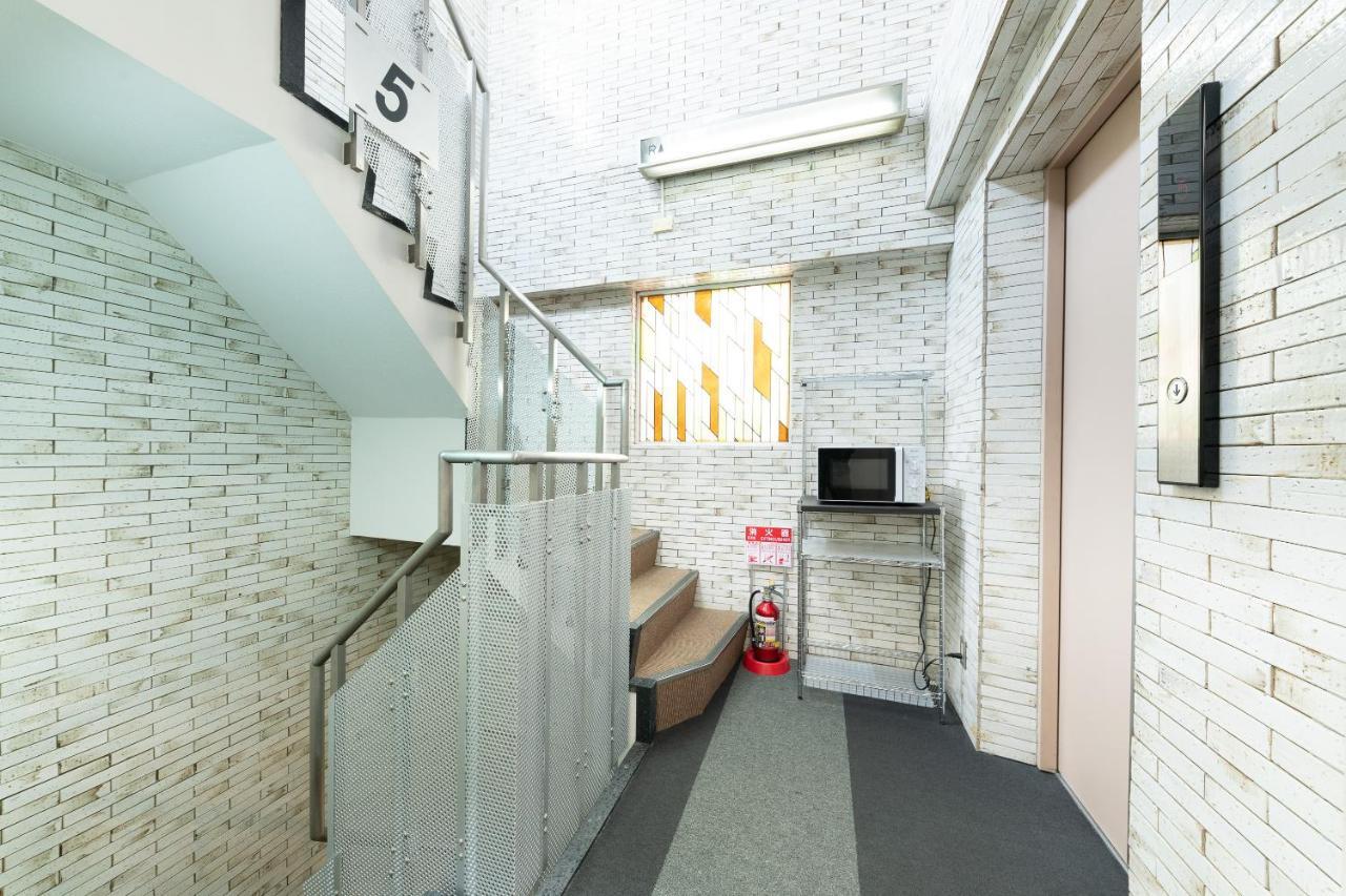 Oyo Hotel Exsaison Sugamo Tōkyō Extérieur photo