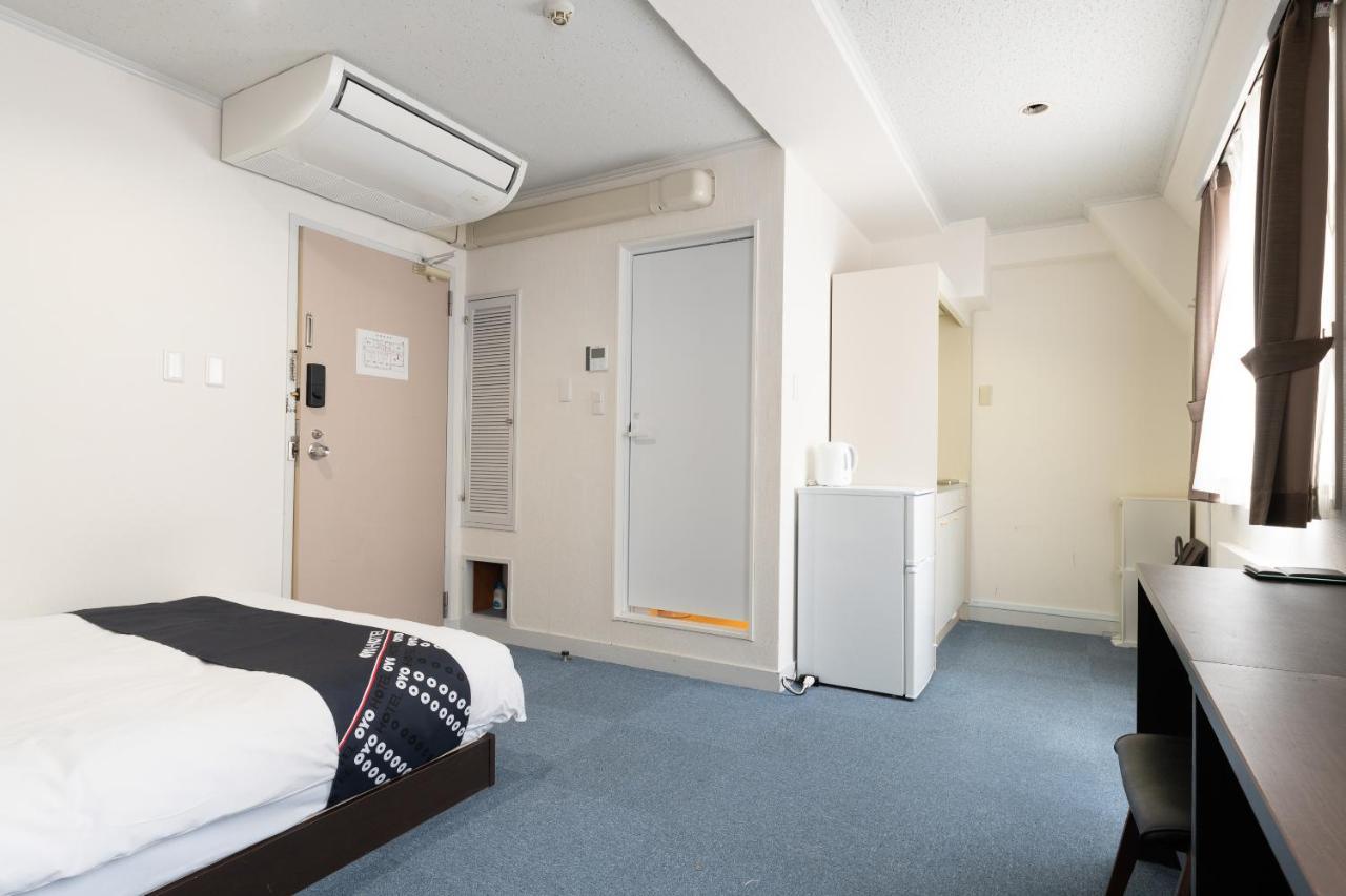 Oyo Hotel Exsaison Sugamo Tōkyō Extérieur photo