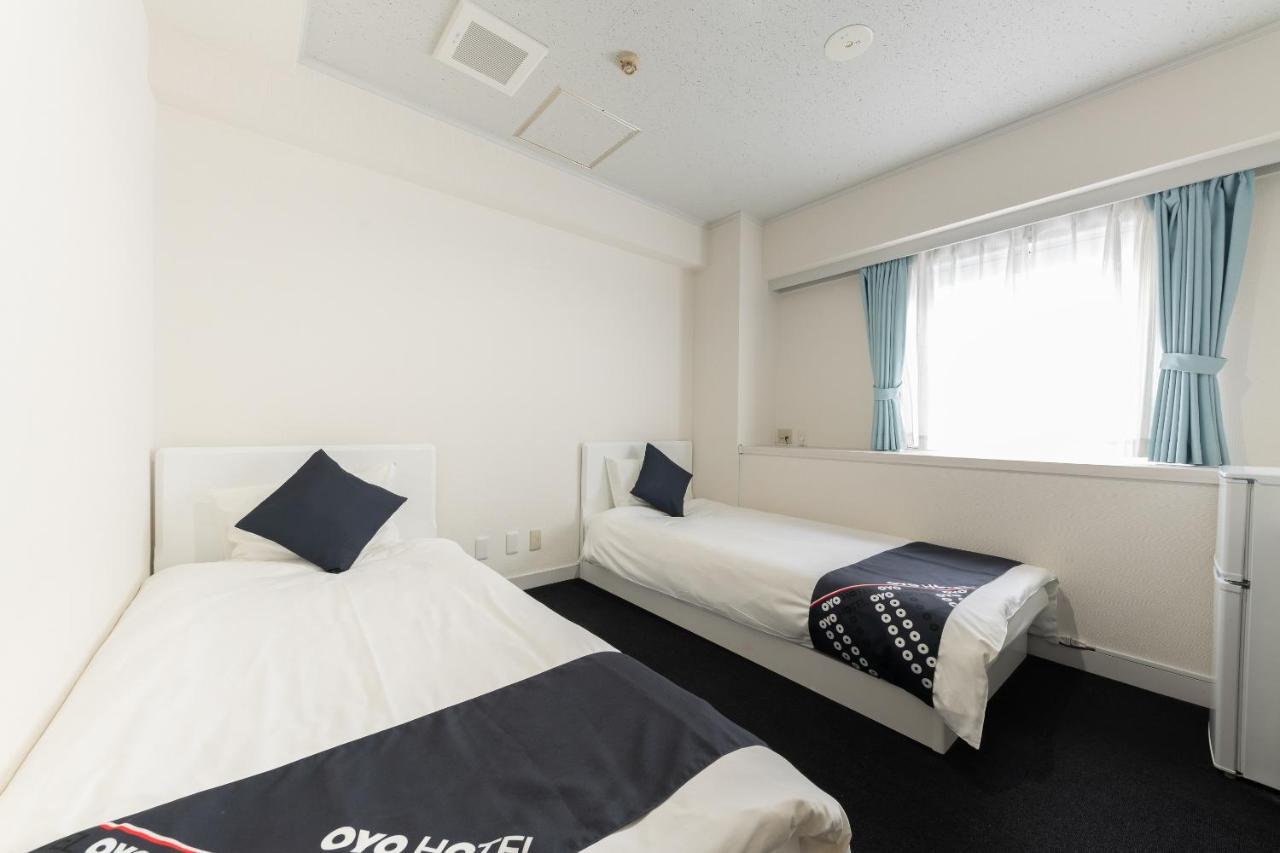 Oyo Hotel Exsaison Sugamo Tōkyō Extérieur photo