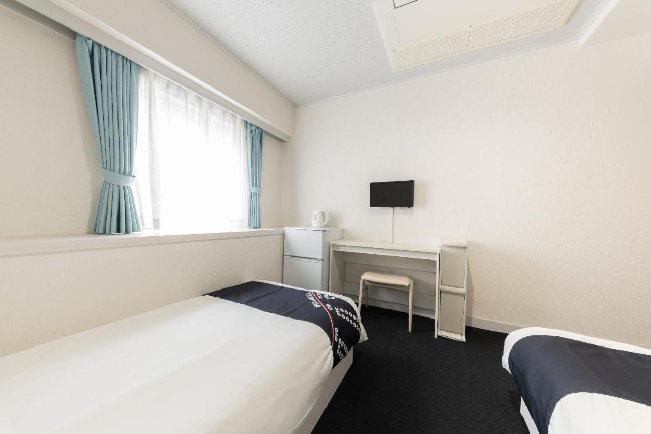 Oyo Hotel Exsaison Sugamo Tōkyō Extérieur photo