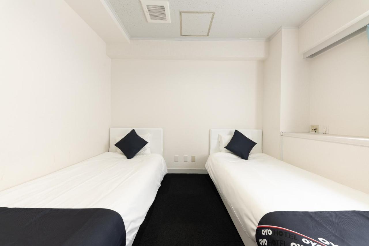 Oyo Hotel Exsaison Sugamo Tōkyō Extérieur photo