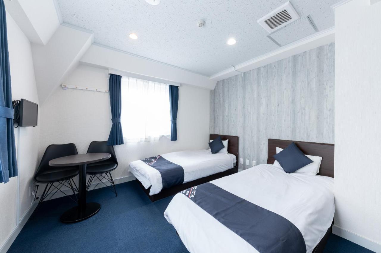 Oyo Hotel Exsaison Sugamo Tōkyō Extérieur photo