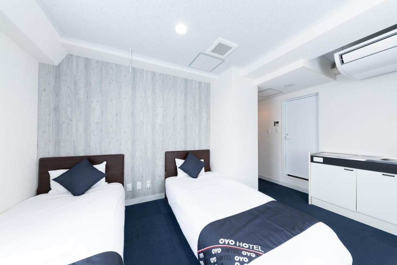 Oyo Hotel Exsaison Sugamo Tōkyō Extérieur photo
